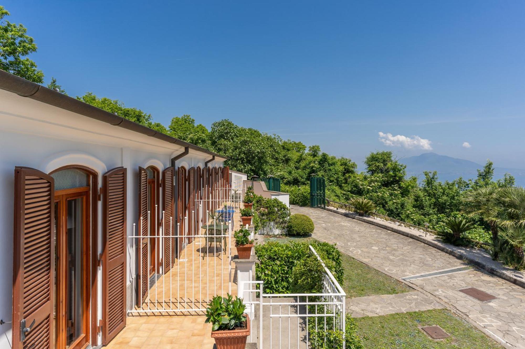 I Monolocali Apartment Sant'Agata sui due Golfi Luaran gambar